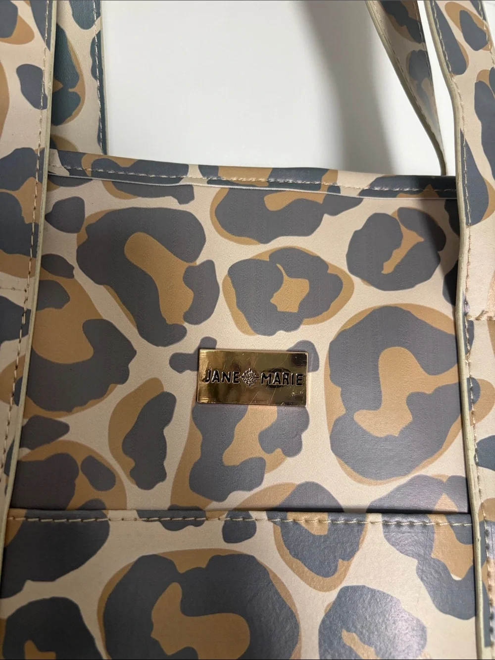 Jane Marie spacious leopard
